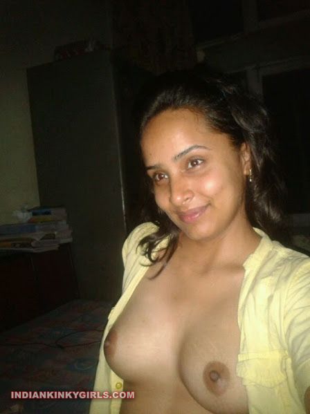 Really Sweet Indian Air-hostess Nude Photos Leaked _005.jpg