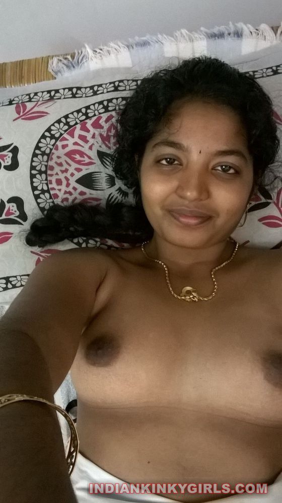 Random Hot Desi Girlfriends Nude_003.jpg